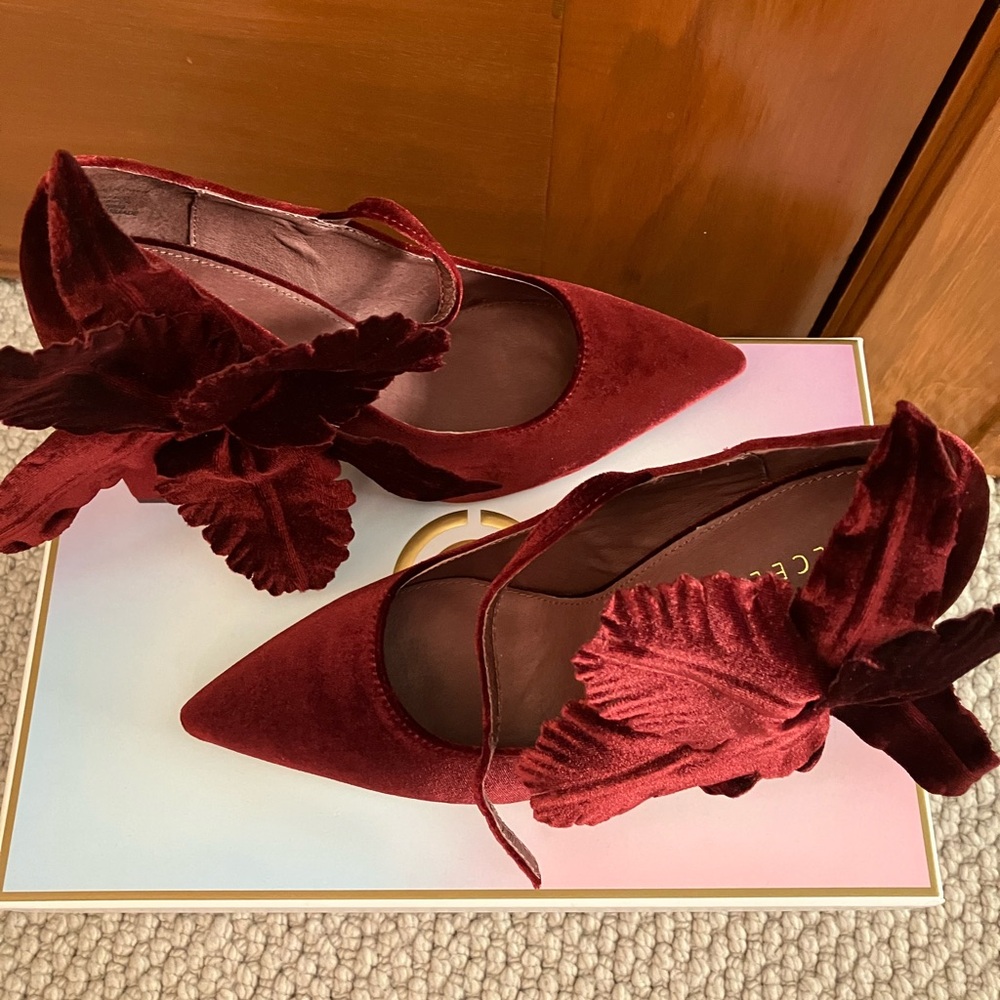 Cecelia New York Mislead maroon velvet block heel Mary Janes - Picture 9 of 10